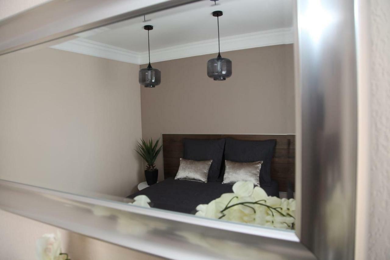 Stylish 2 Room Flat 60 Meters To The Beach Nice Dış mekan fotoğraf